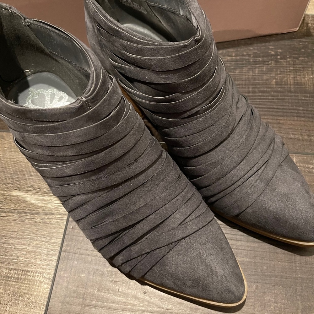 Grey Booties💖